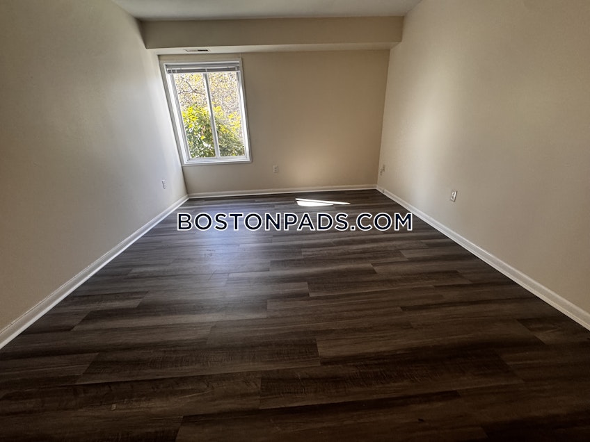 Woburn - $2,050+ /month