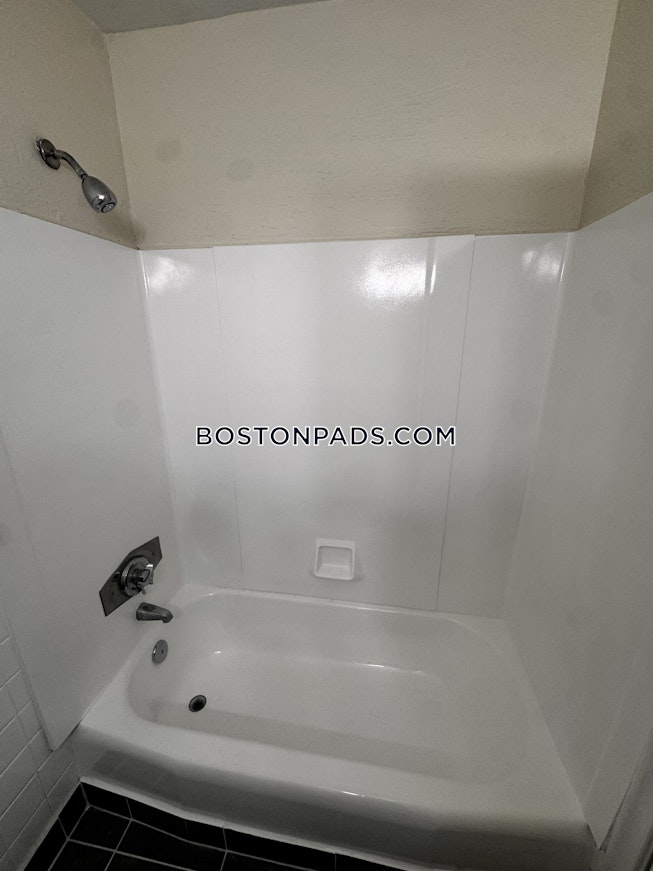 Woburn - $2,050+ /mo