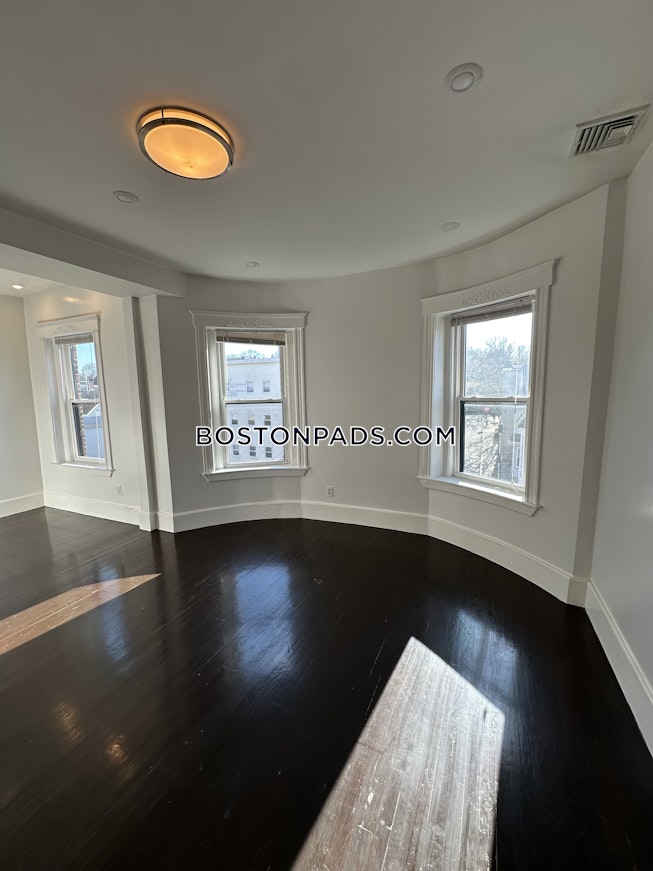 Brookline - $3,800+ /mo