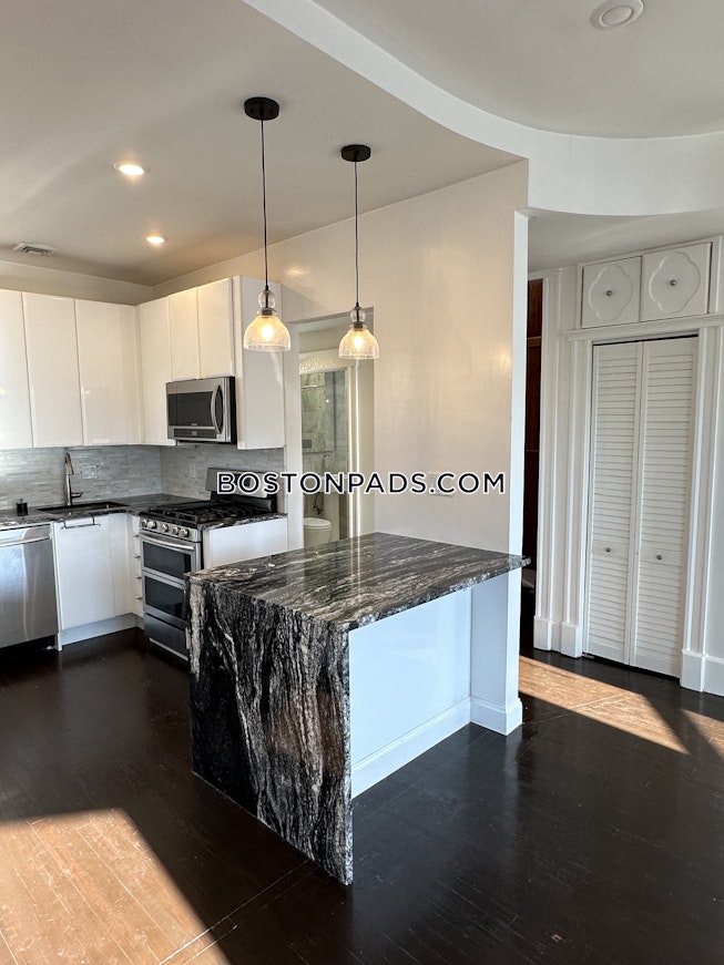 Brookline - $3,800+ /mo