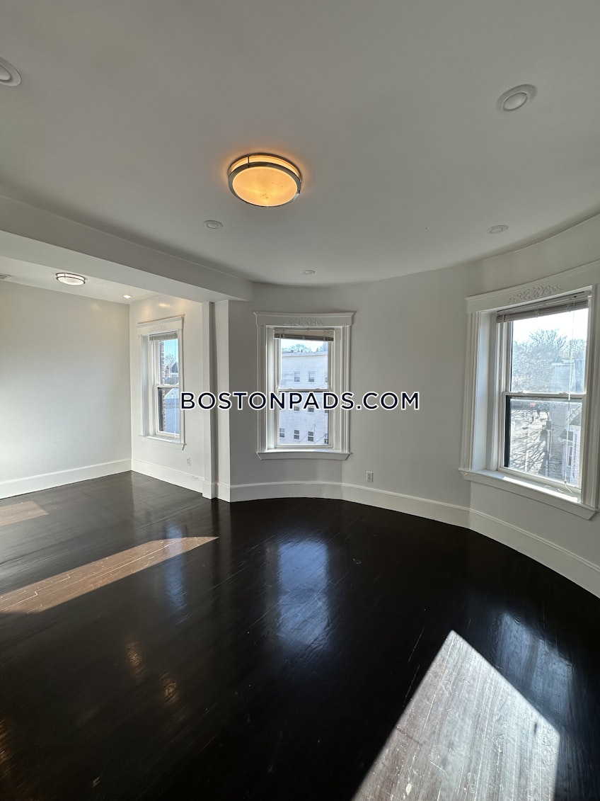Brookline - $3,800+ /month