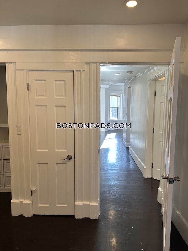 Brookline - $3,800+ /mo