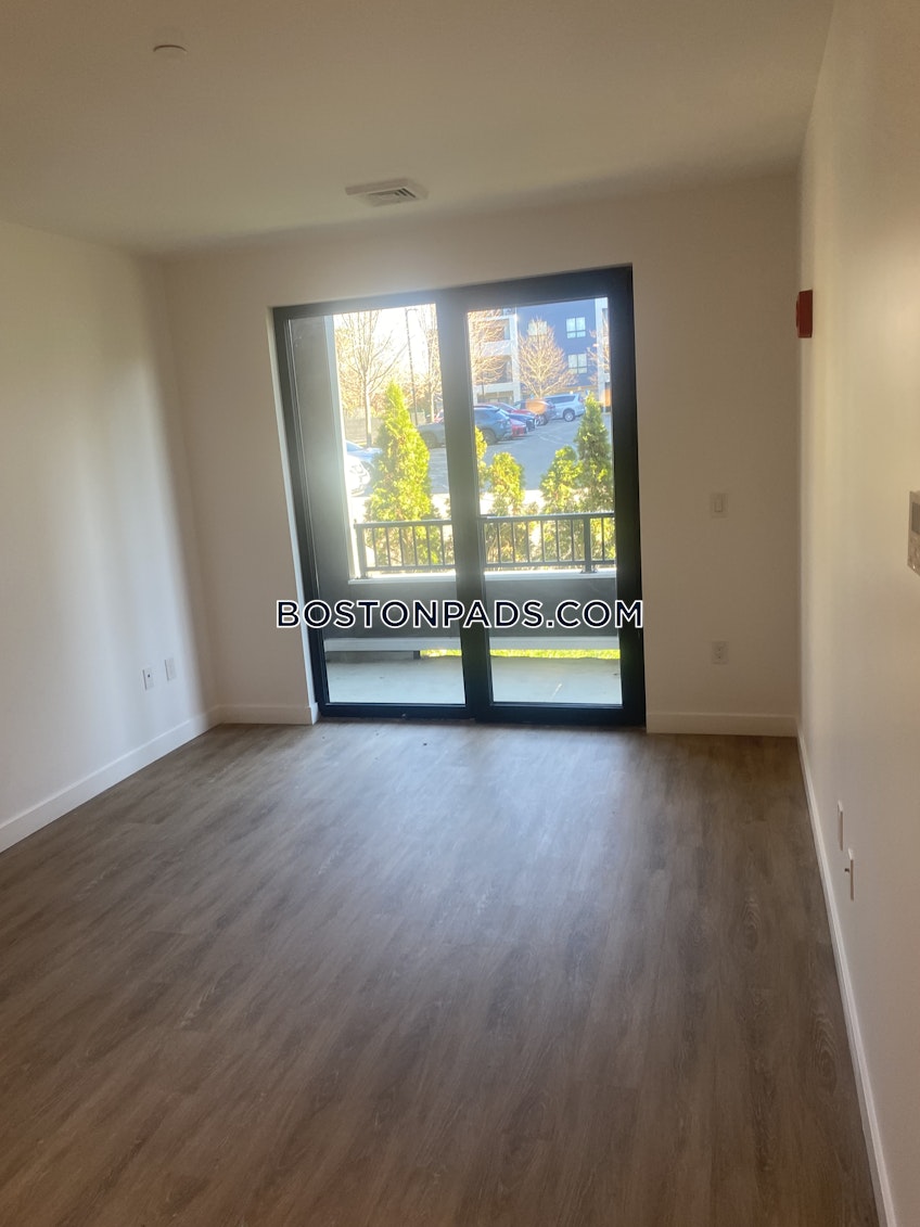 Boston - $2,500+ /month