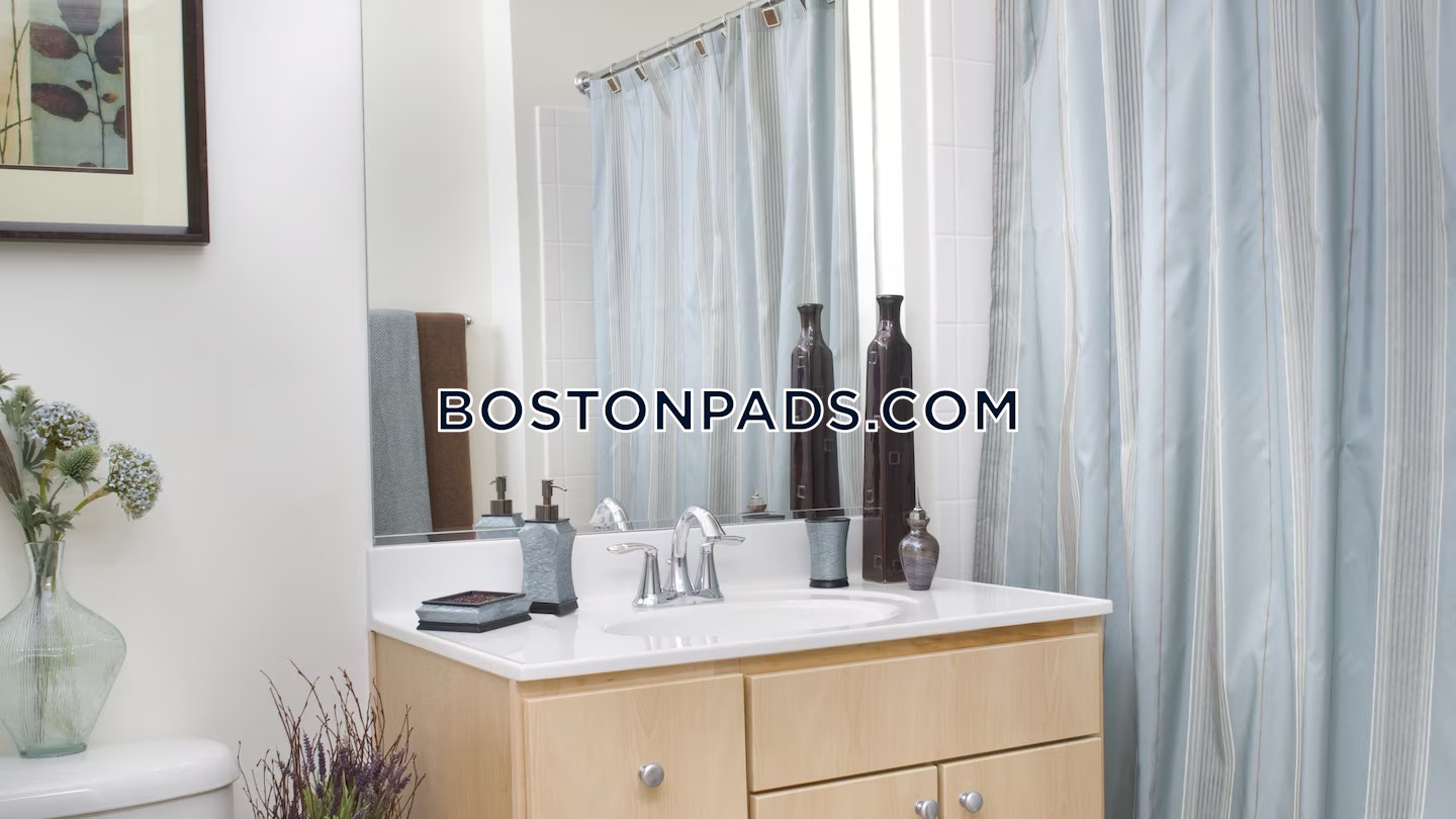 Northborough - 3 Beds, 2 Baths