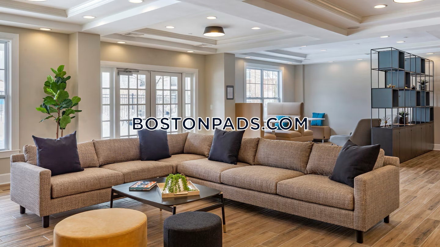 Northborough - 3 Beds, 2 Baths