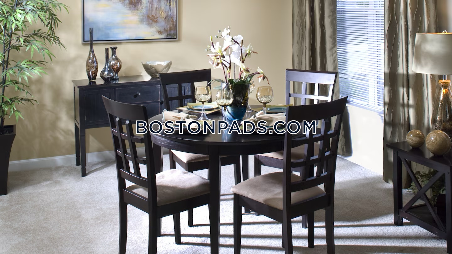 Northborough - 3 Beds, 2 Baths