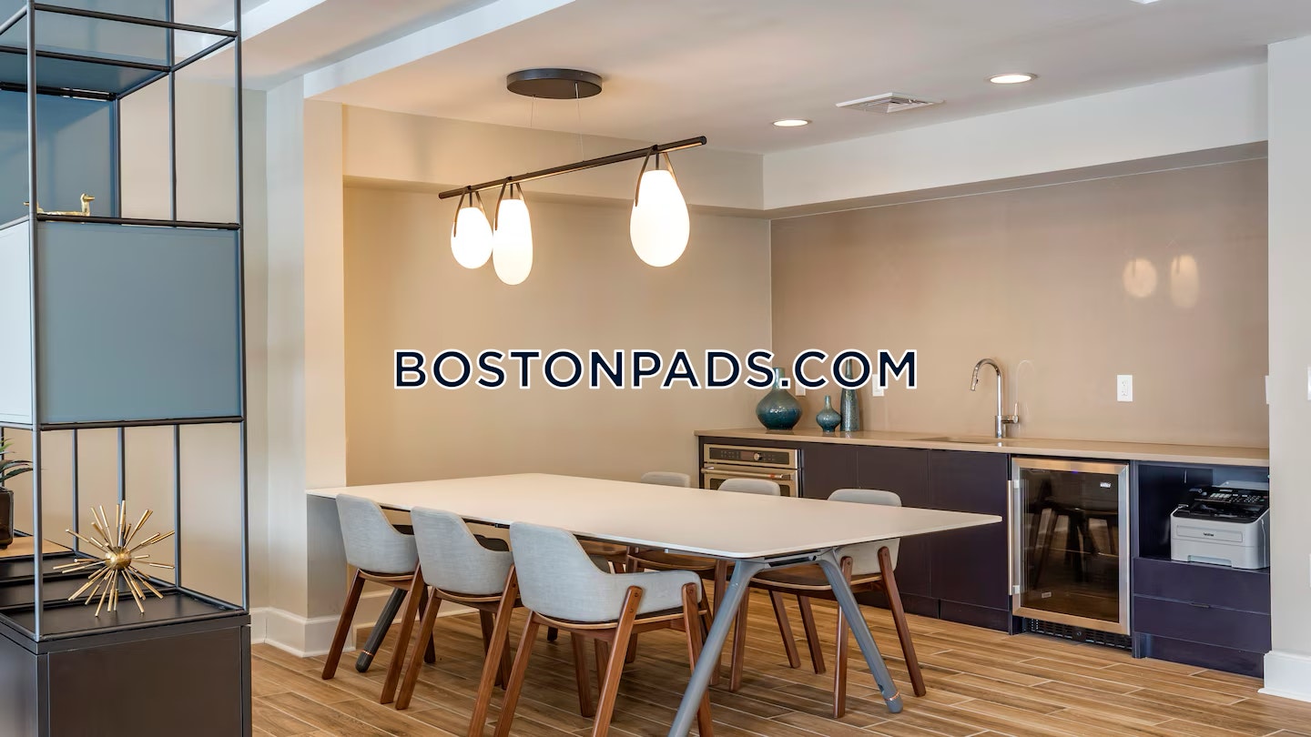 Northborough - 3 Beds, 2 Baths