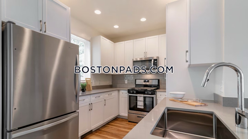 Northborough - $3,425+ /month