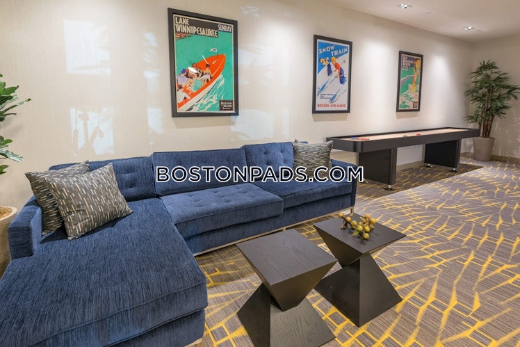 Constitution Ct., Hopkinton