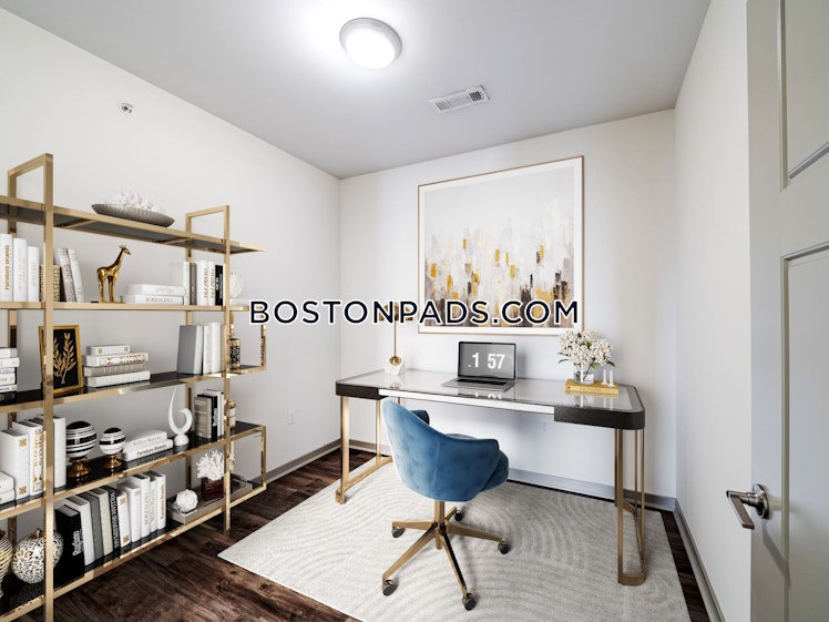 Woodview Way., Hopkinton