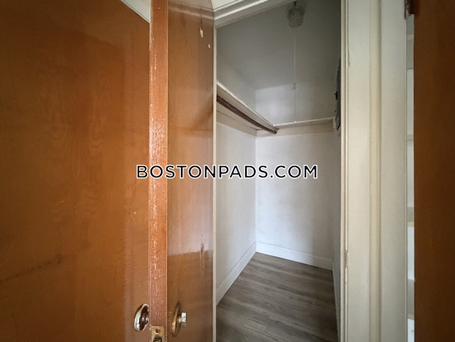 Melrose - $1,850+ /mo