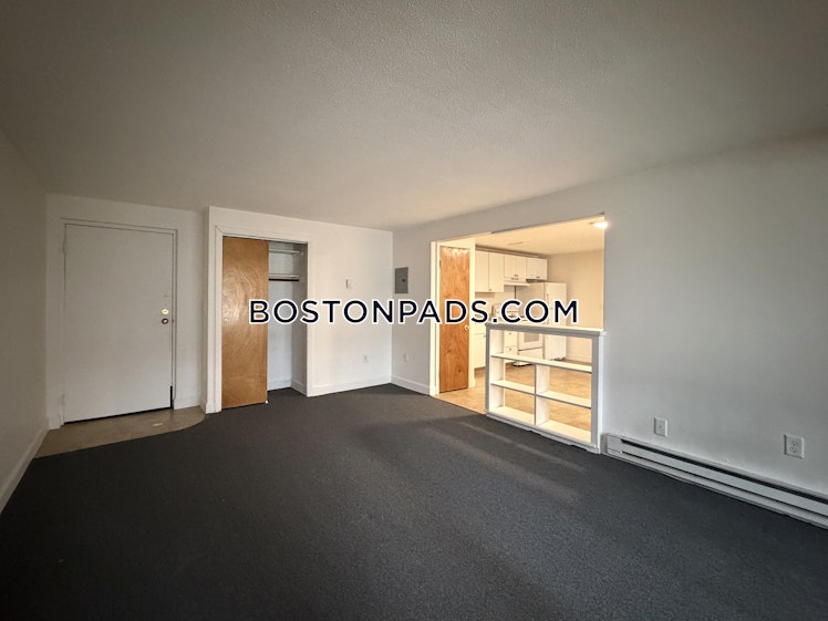 West Wyoming Ave., Melrose