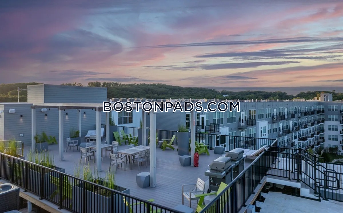 Marlborough - 0 Beds, 1 Baths