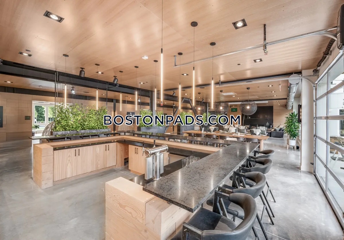 Marlborough - 0 Beds, 1 Baths