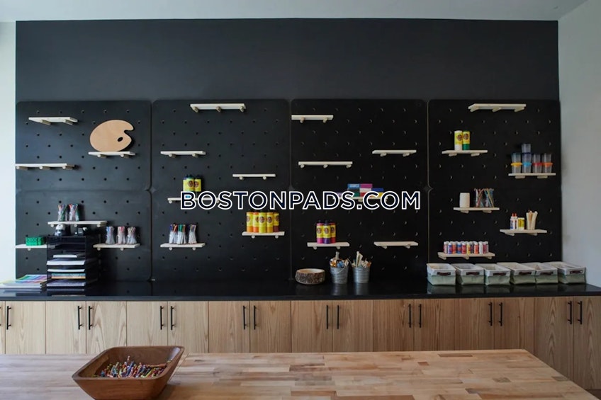 Marlborough - $4,072+ /month