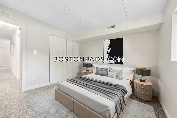 Briarwood Ln., Marlborough