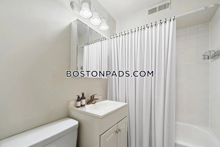 Briarwood Ln., Marlborough