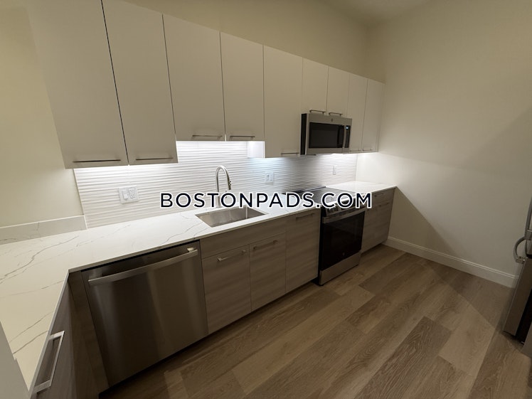 Commonwealth Ave., Boston