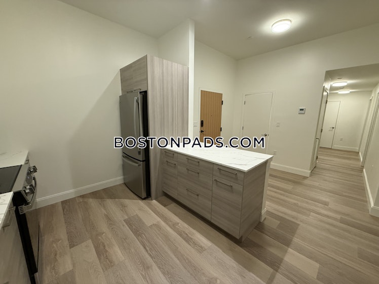 Commonwealth Ave., Boston