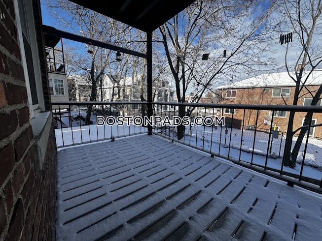 Boston - $3,800+ /mo