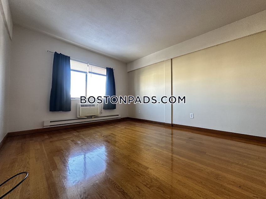 Boston - $2,150+ /month