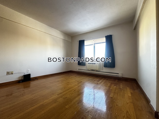 Boston - $2,150+ /mo