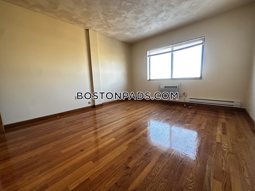 Boston - $3,800+ /month