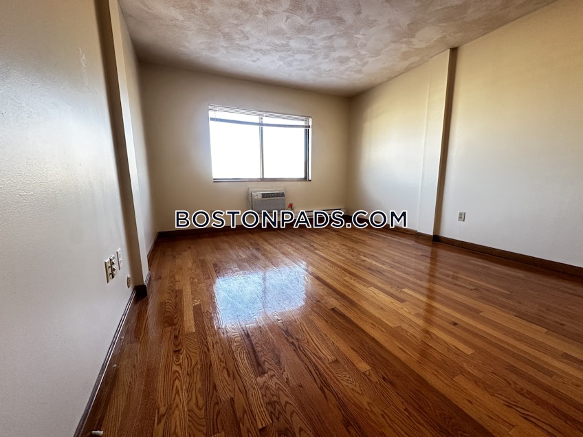 Boston - $3,800+ /month