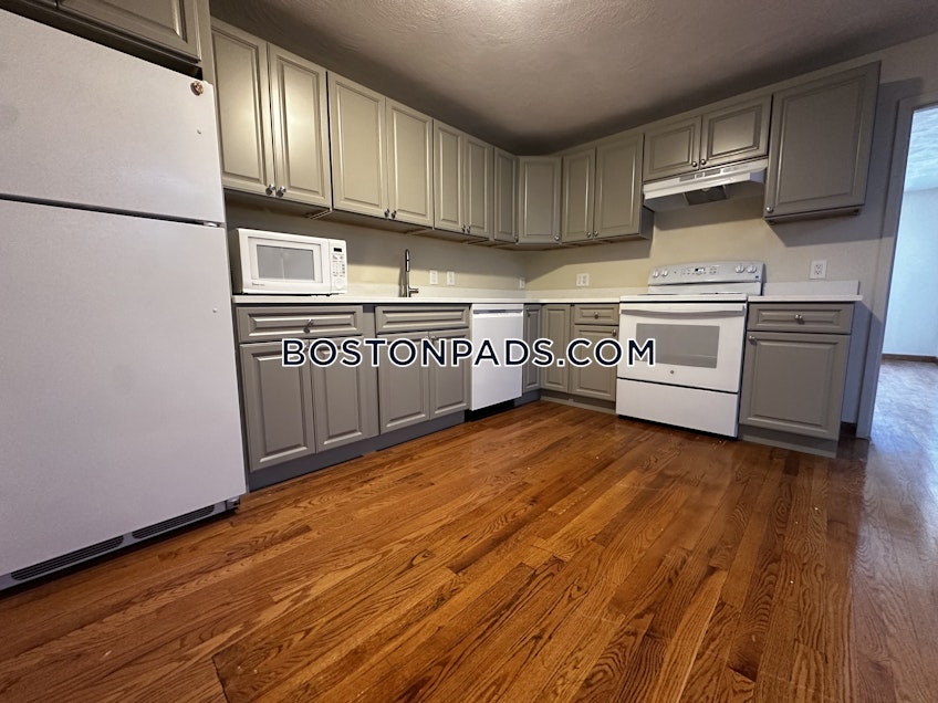 Boston - $3,800+ /month