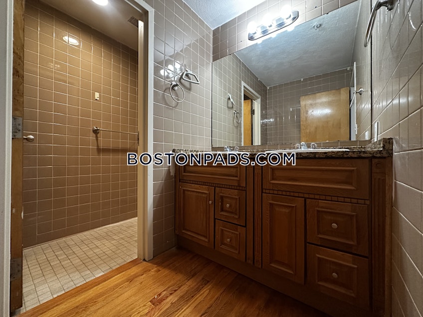 Boston - $3,800+ /month