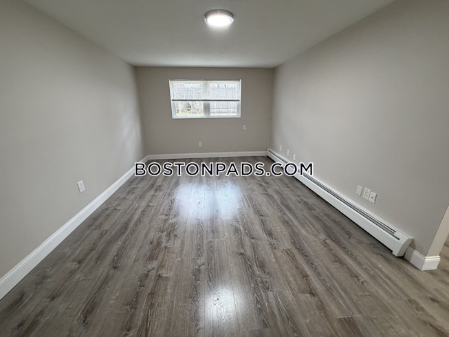 Lowell - $2,150+ /mo