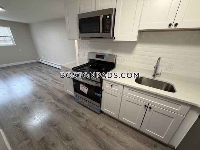 Lowell - $2,150+ /mo