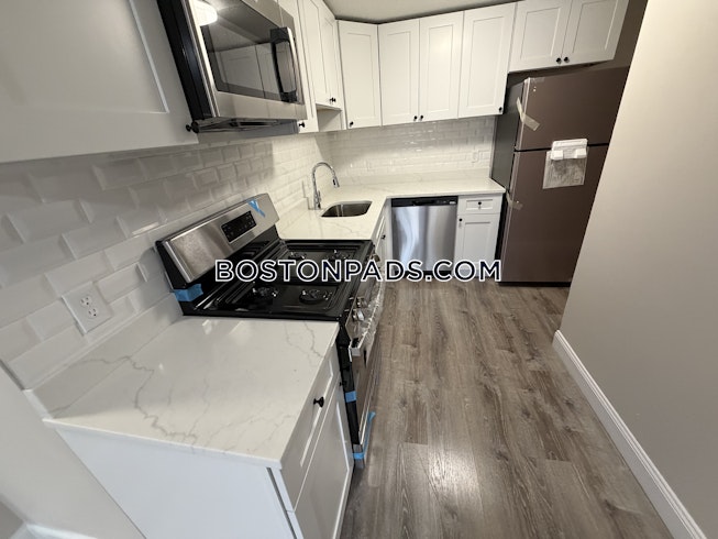 Lowell - $2,150+ /mo