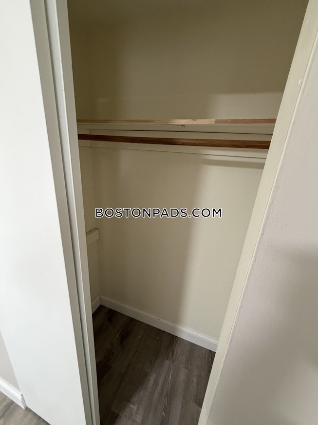 Lowell - $2,150+ /mo