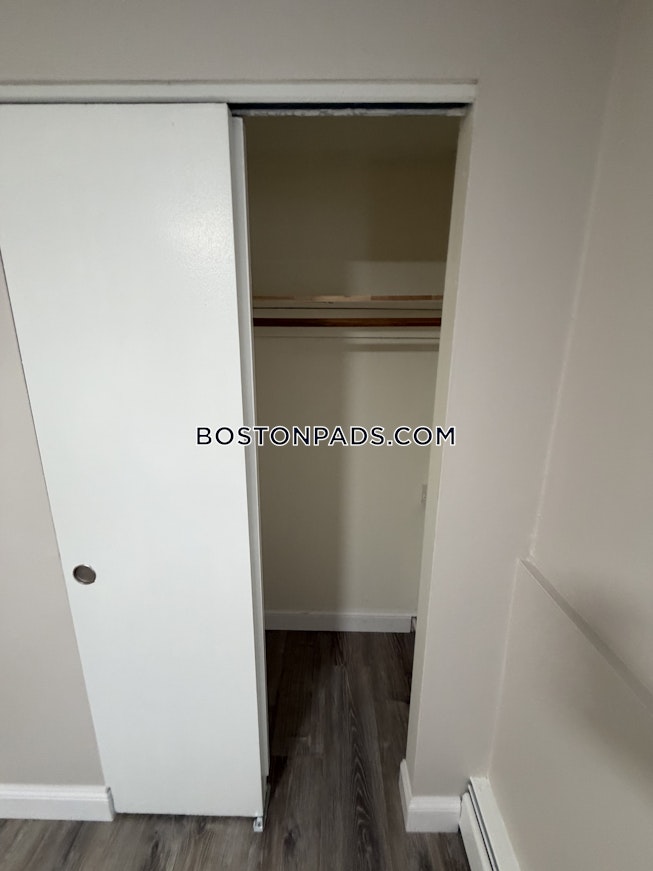 Lowell - $2,150+ /mo