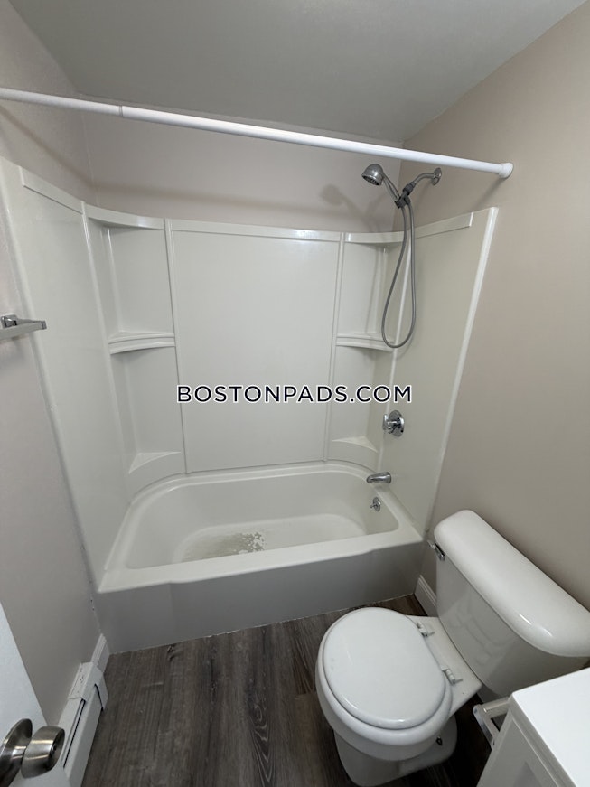 Lowell - $2,150+ /mo