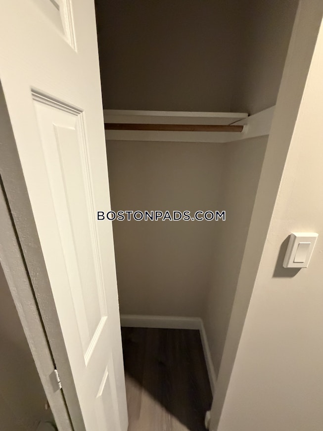 Lowell - $2,050+ /mo