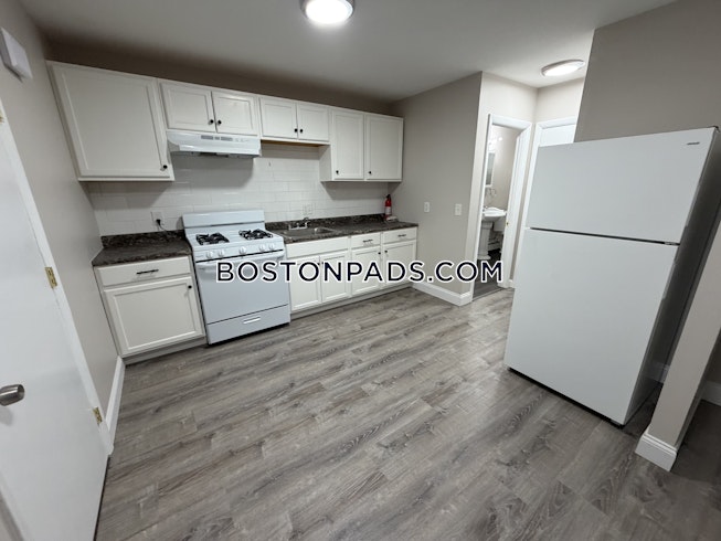 Lowell - $1,950+ /mo