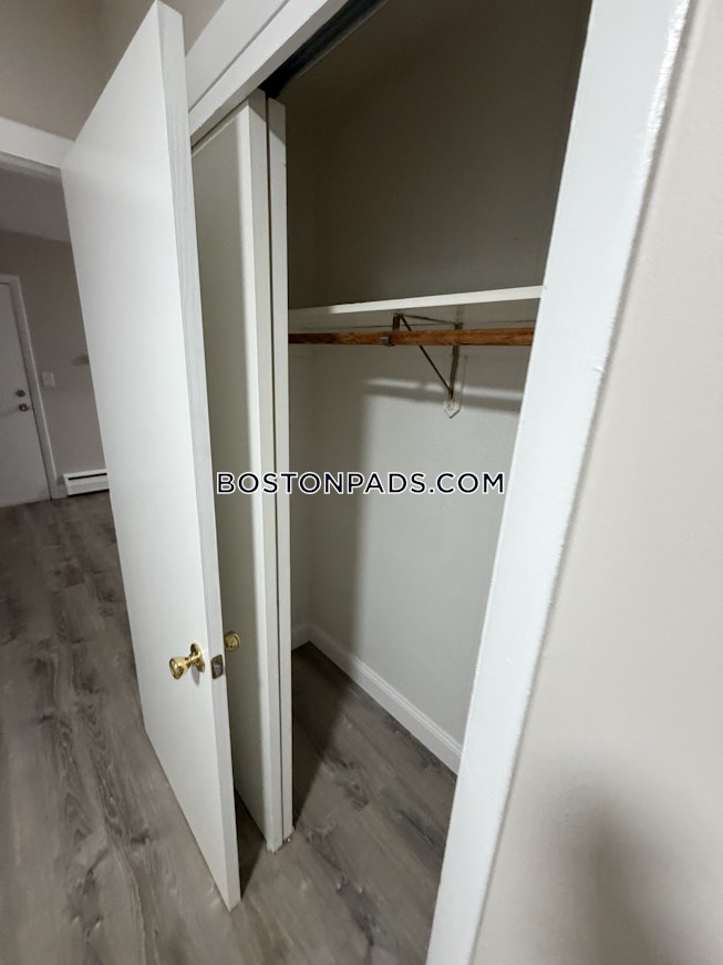 Lowell - $1,950+ /mo