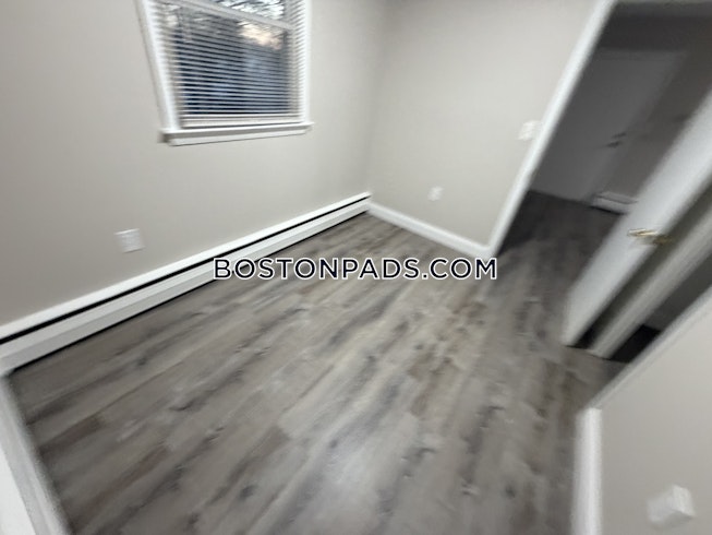 Lowell - $1,950+ /mo