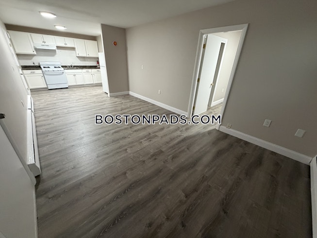 Lowell - $1,950+ /mo