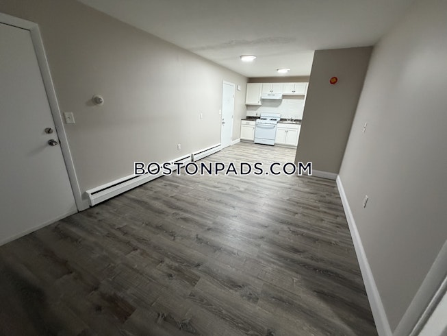 Lowell - $1,950+ /mo