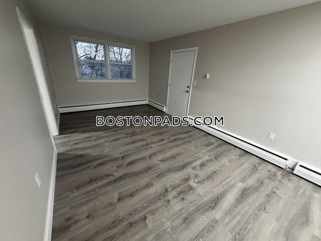 Lowell - $1,950+ /mo