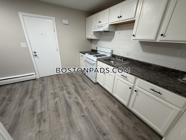 Lowell - $1,950+ /mo