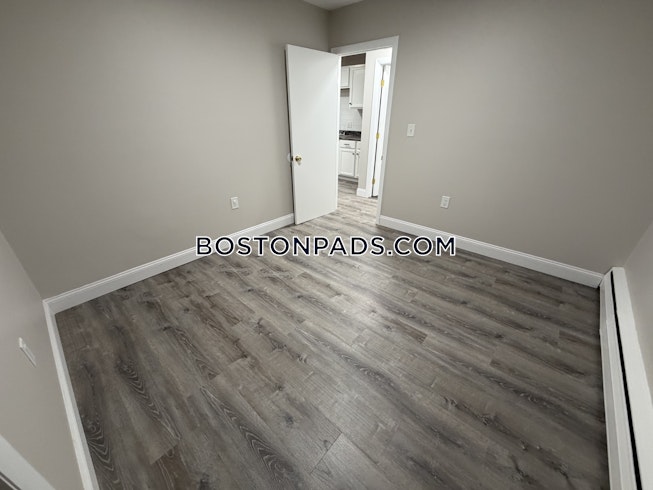 Lowell - $1,950+ /mo