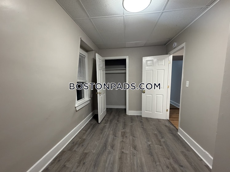 Blue Hill Ave., Milton