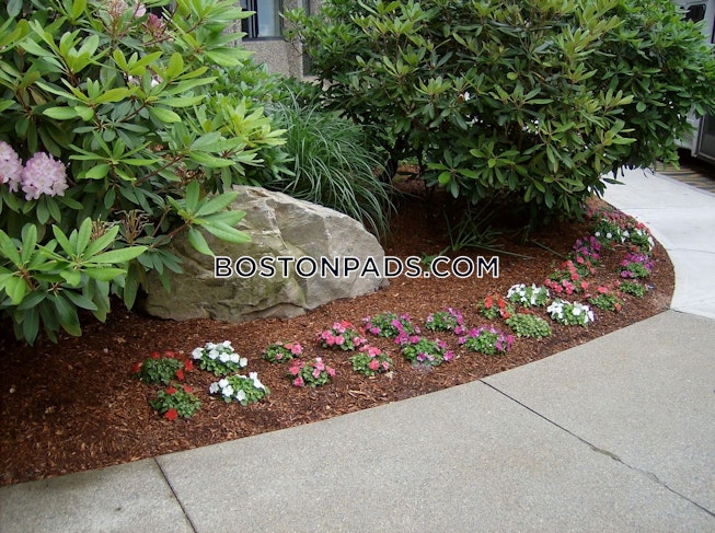 Worcester - $2,100+ /mo