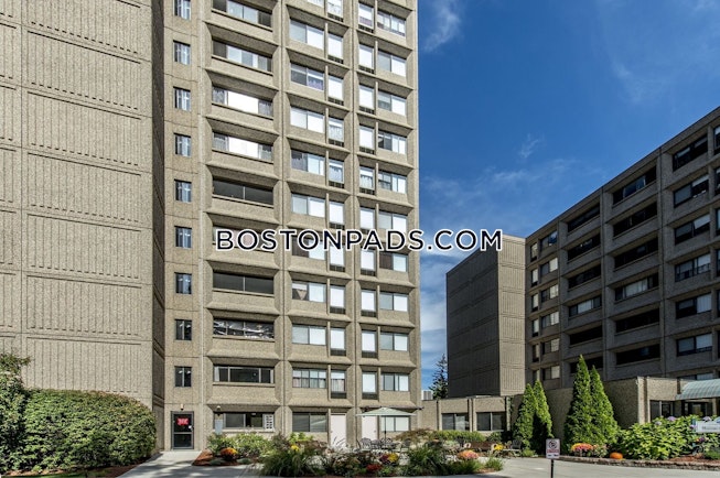 Worcester - $2,100+ /mo