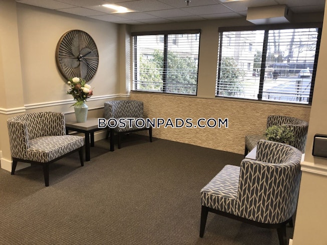 Worcester - $2,100+ /mo