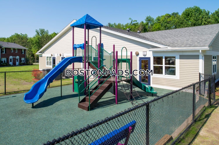 E Mountain St., Worcester